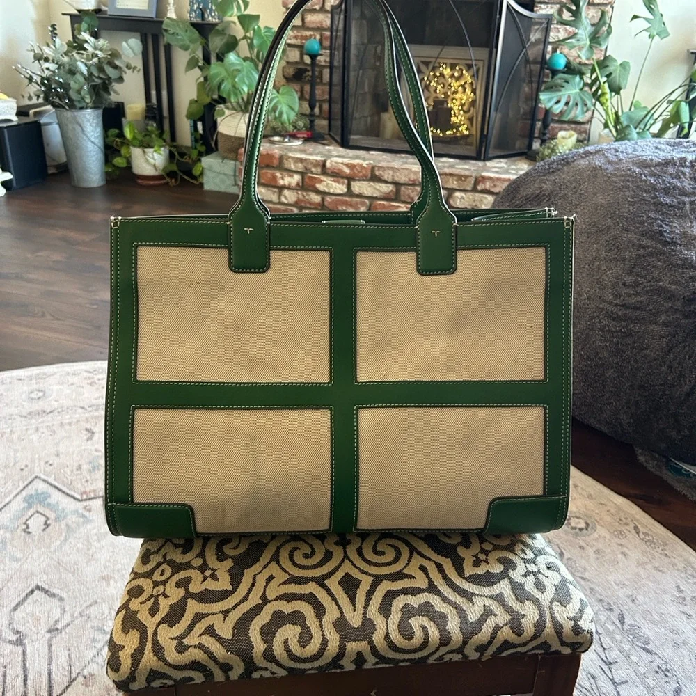 ♦️♦️ RARE!!!  AUTHENTIC TORY BURCH KELLY GREEN QUADRANT TOTE ♦️♦️ - Picture 7 of 8